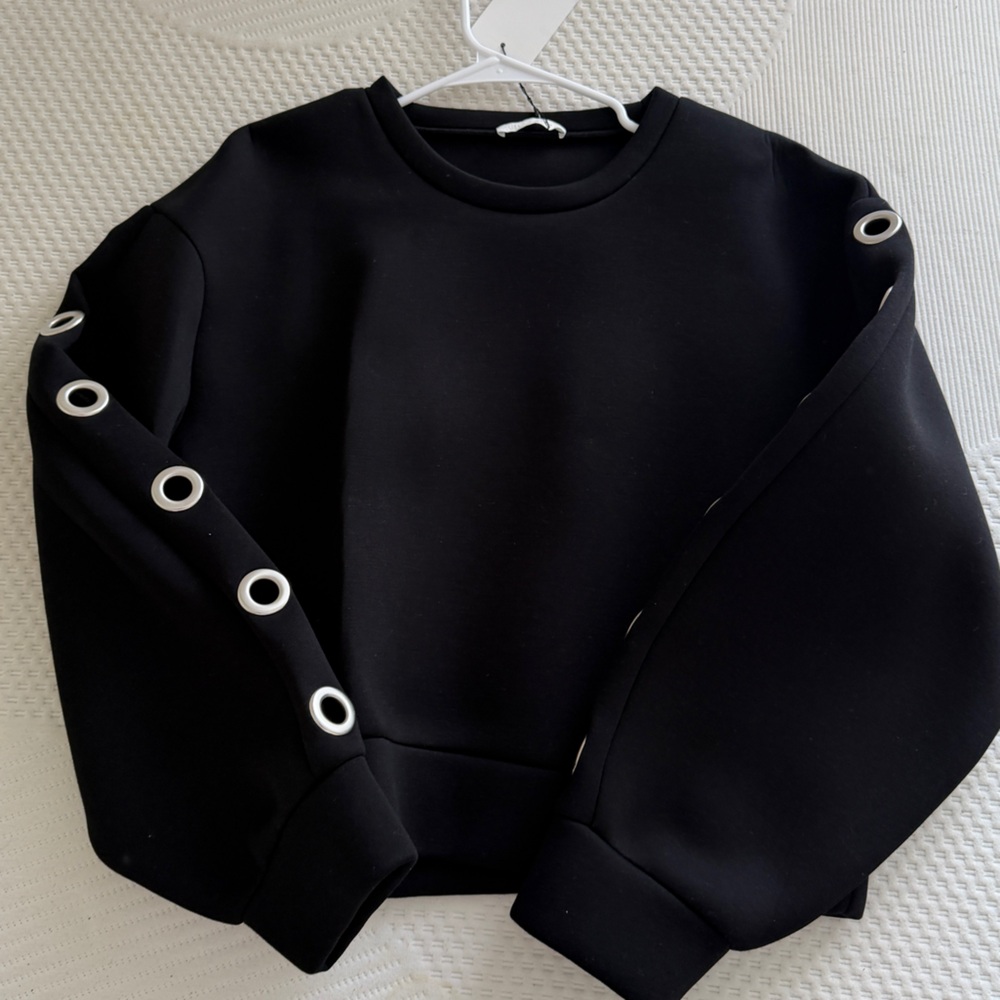 Zara Unique Sweater